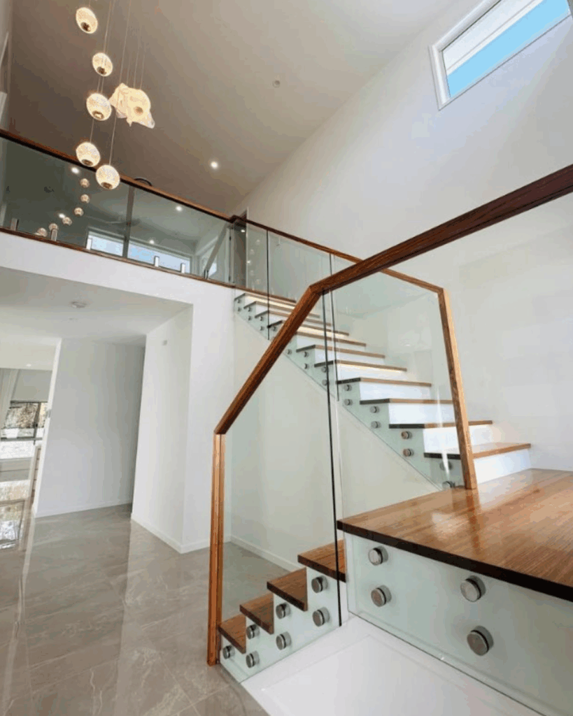 Stair with frameless glass balustrade