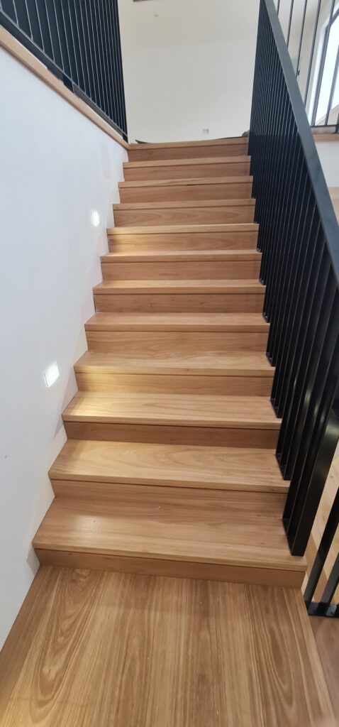 Stair with powerdercoated balustrade